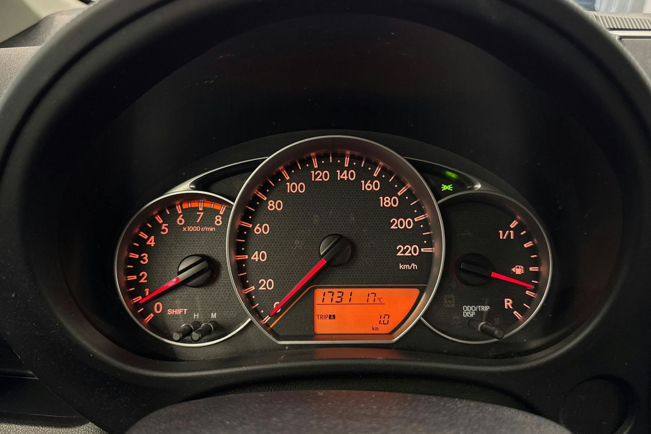 sininen Toyota Verso-S 2014 kuva 15.