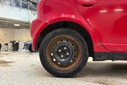 Punainen Toyota Yaris 1999 kuva 26.