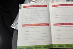 Punainen Toyota Yaris 1999 kuva 35.