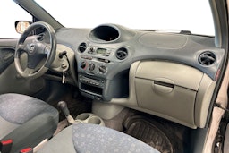 hopea Toyota Yaris 2002 kuva 9.