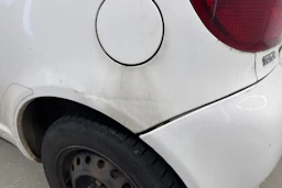 valkoinen Toyota Yaris 2002 kuva 19.