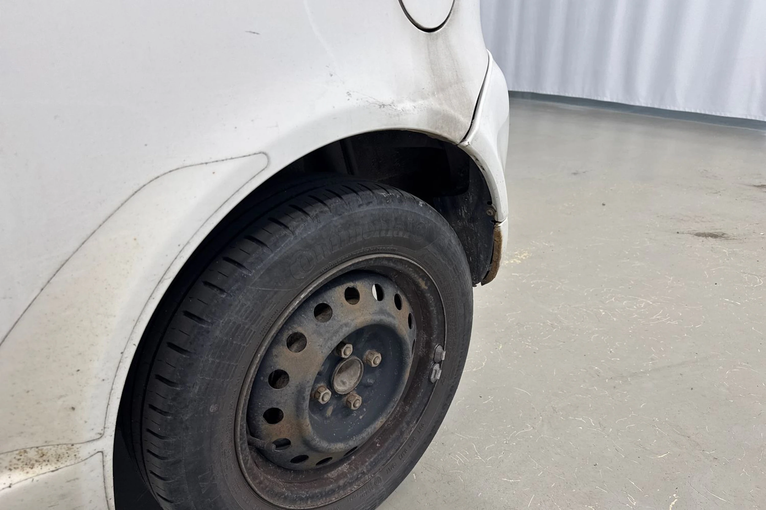 valkoinen Toyota Yaris 2002 kuva 20.