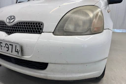 valkoinen Toyota Yaris 2002 kuva 22.
