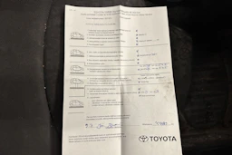 valkoinen Toyota Yaris 2002 kuva 25.