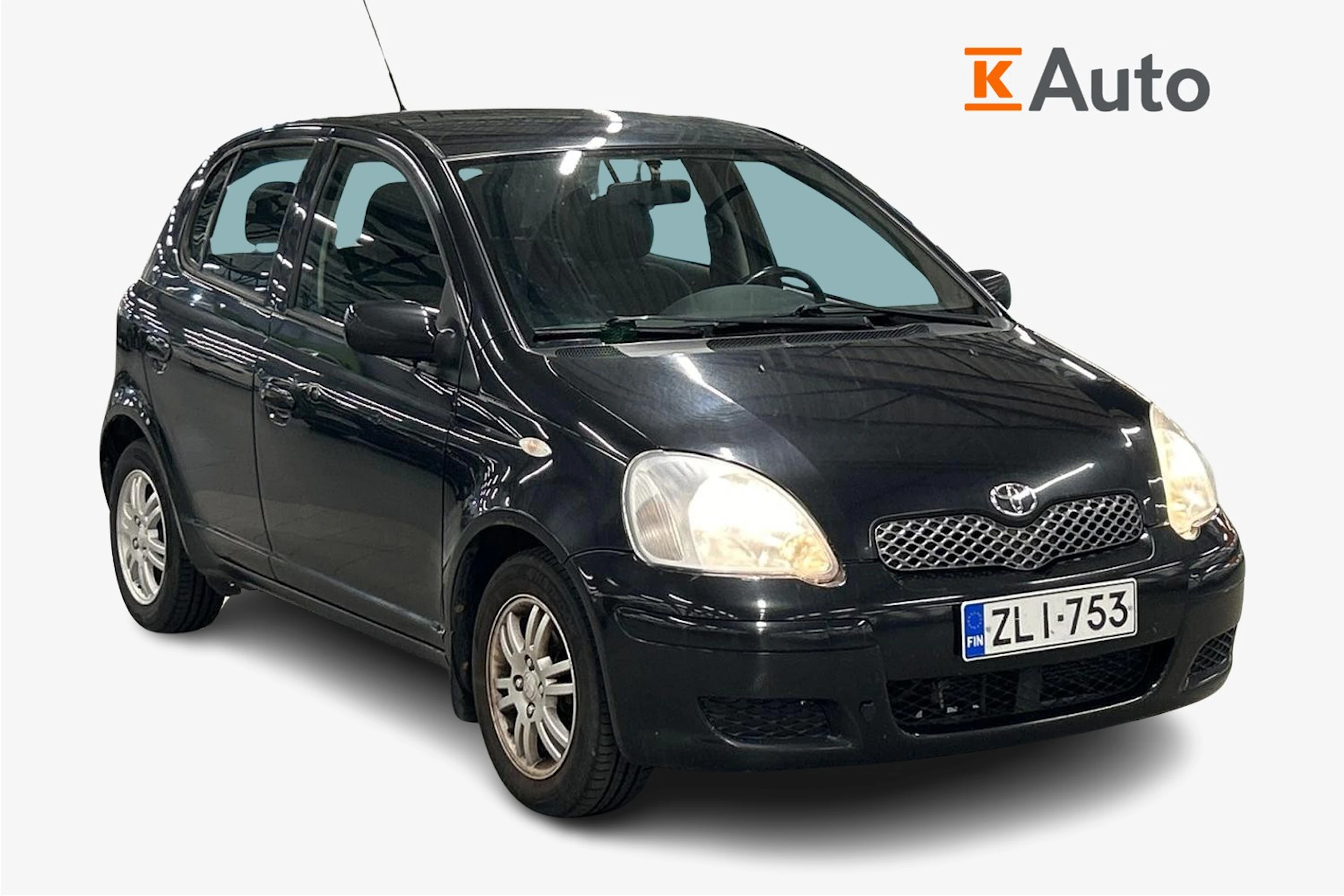 musta Toyota Yaris 2005 kuva 1.