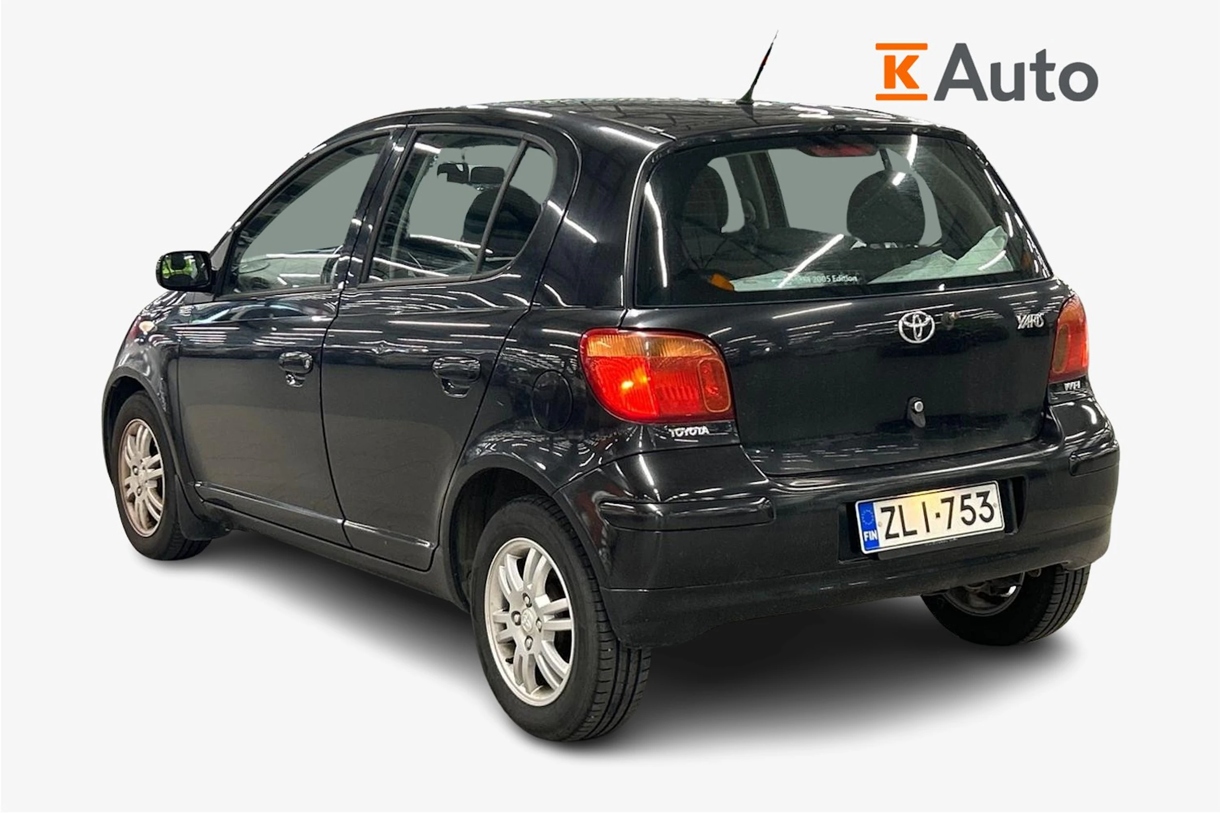 musta Toyota Yaris 2005 kuva 2.