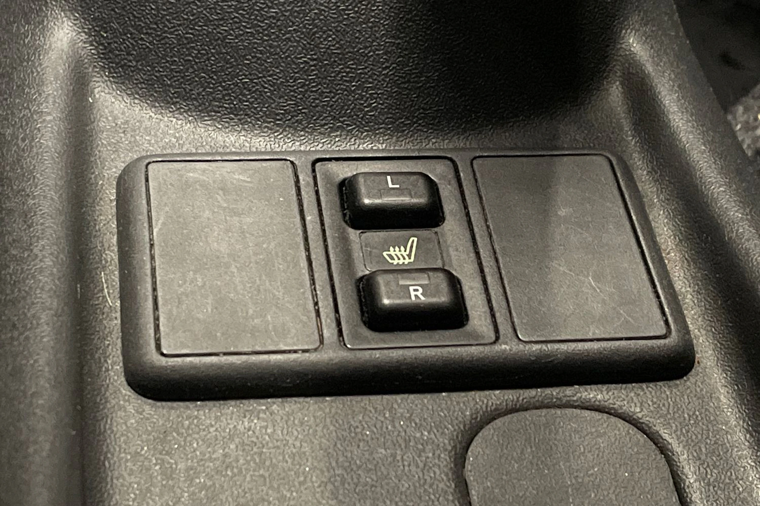 Musta Toyota Yaris 2005 kuva 17.