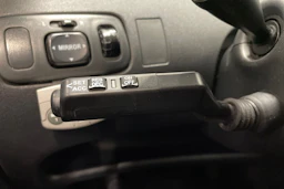 Musta Toyota Yaris 2005 kuva 18.