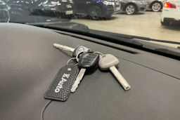 Musta Toyota Yaris 2005 kuva 23.