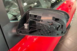 Punainen Toyota Yaris 2006 kuva 16.