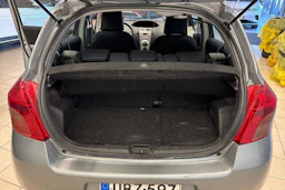 hopea Toyota Yaris 2006 kuva 11.