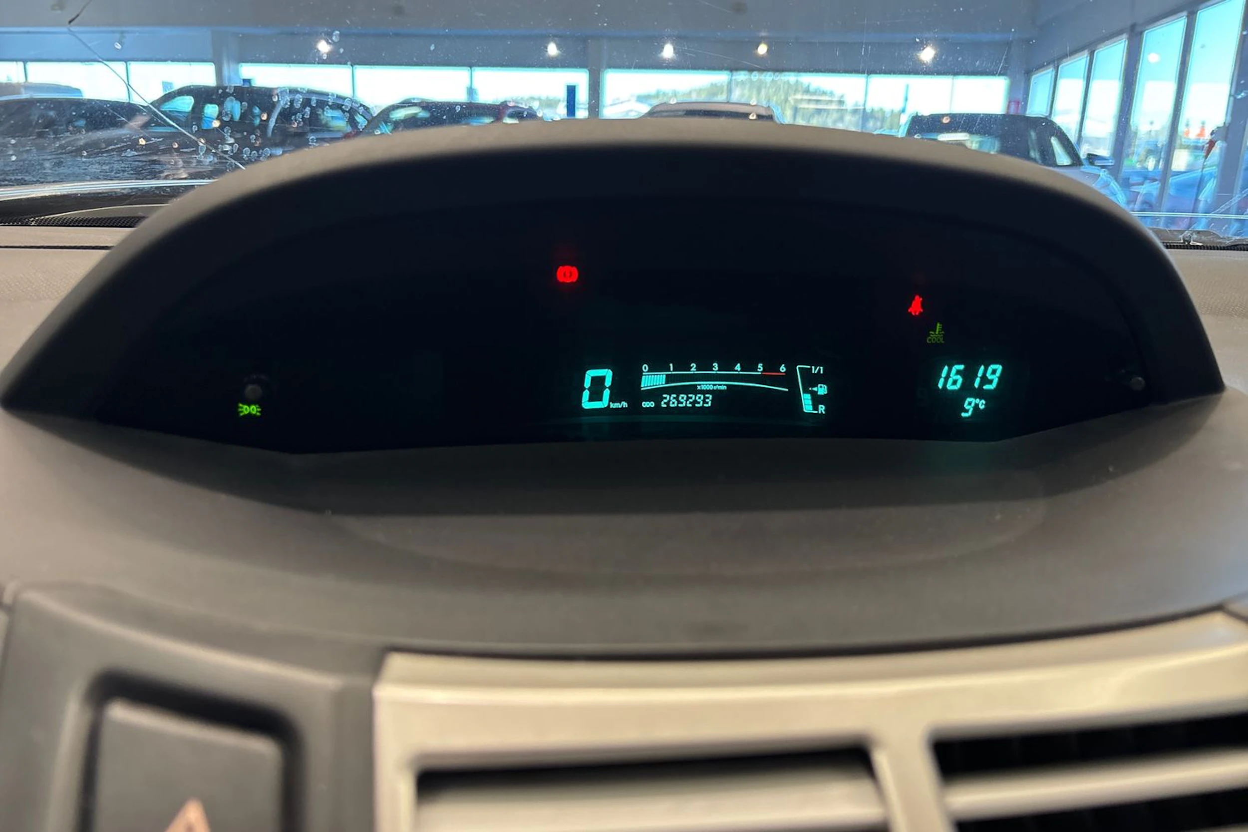 hopea Toyota Yaris 2006 kuva 12.