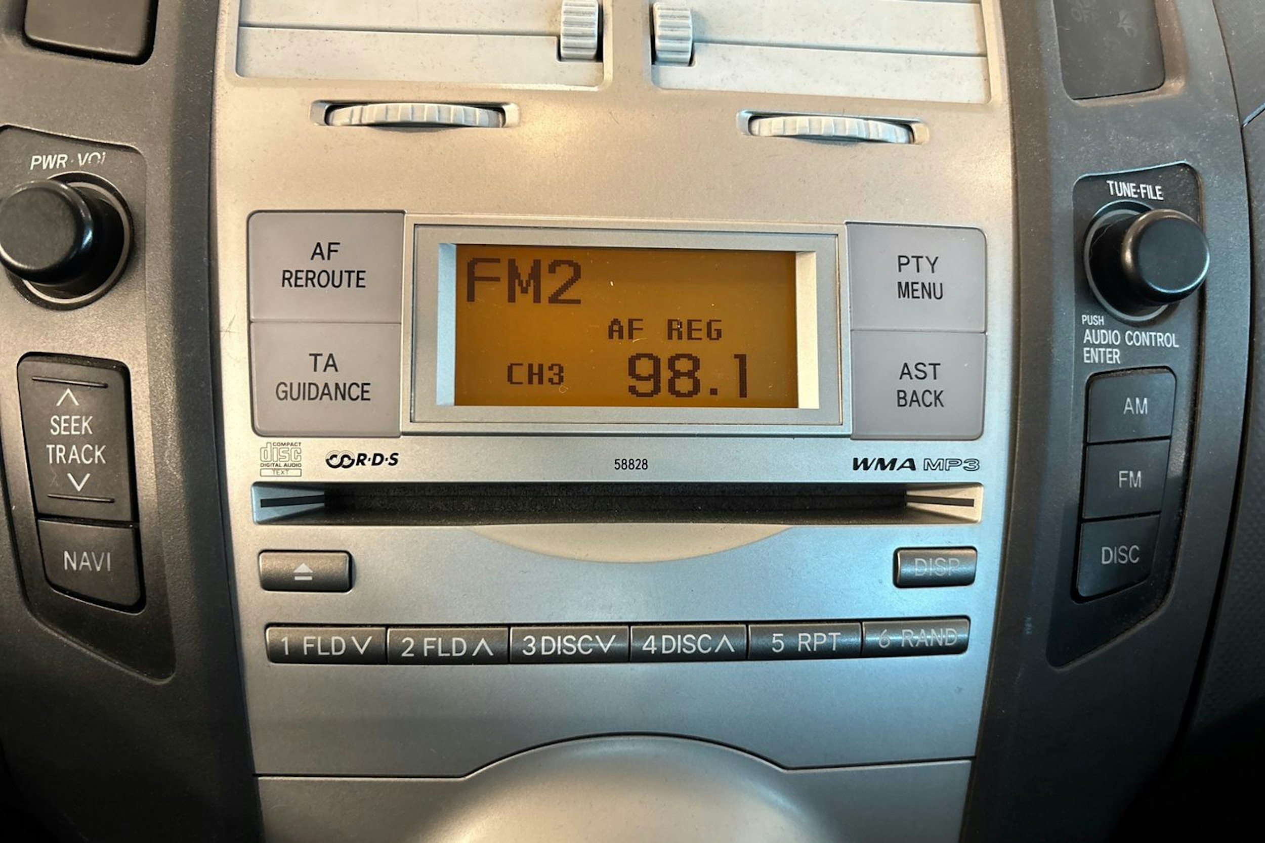 Harmaa Toyota Yaris 2007 kuva 16.