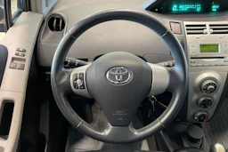 hopea Toyota Yaris 2008 kuva 16.