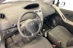 Musta Toyota Yaris 2008 kuva 7.