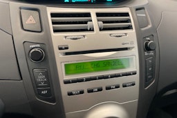 Musta Toyota Yaris 2008 kuva 17.