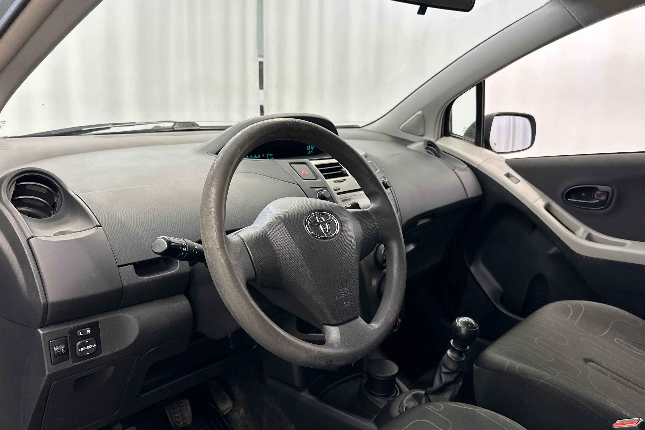 hopea Toyota Yaris 2009 kuva 10.
