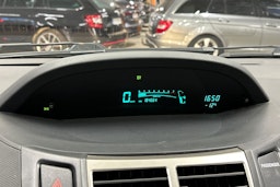 harmaa Toyota Yaris 2009 kuva 15.