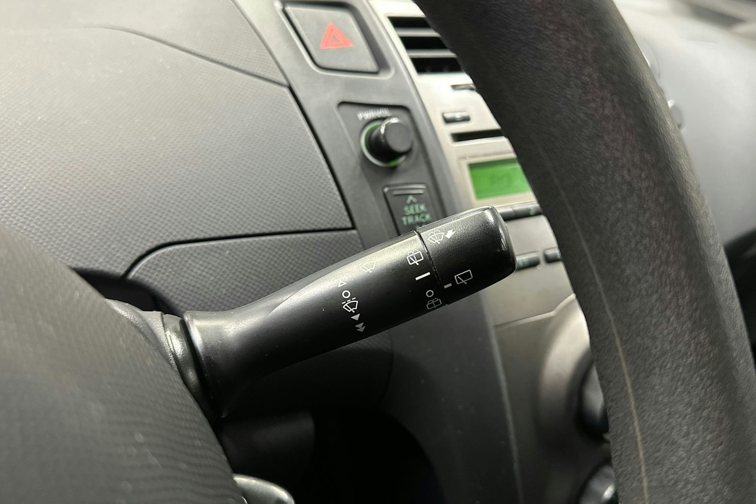 harmaa Toyota Yaris 2009 kuva 22.