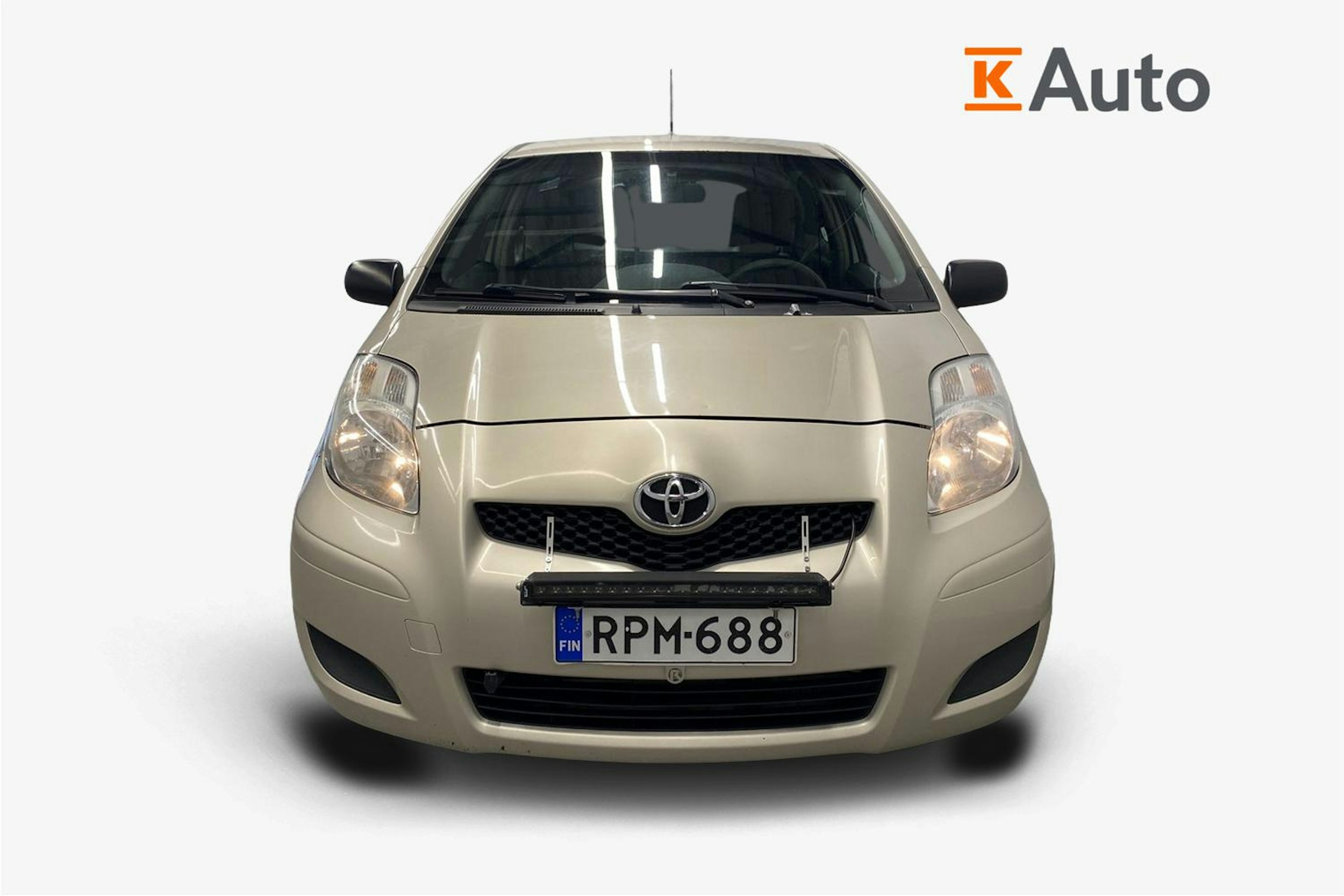 hopea Toyota Yaris 2010 kuva 4.