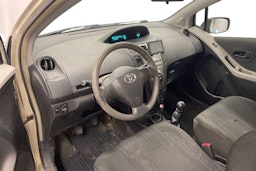 hopea Toyota Yaris 2010 kuva 6.