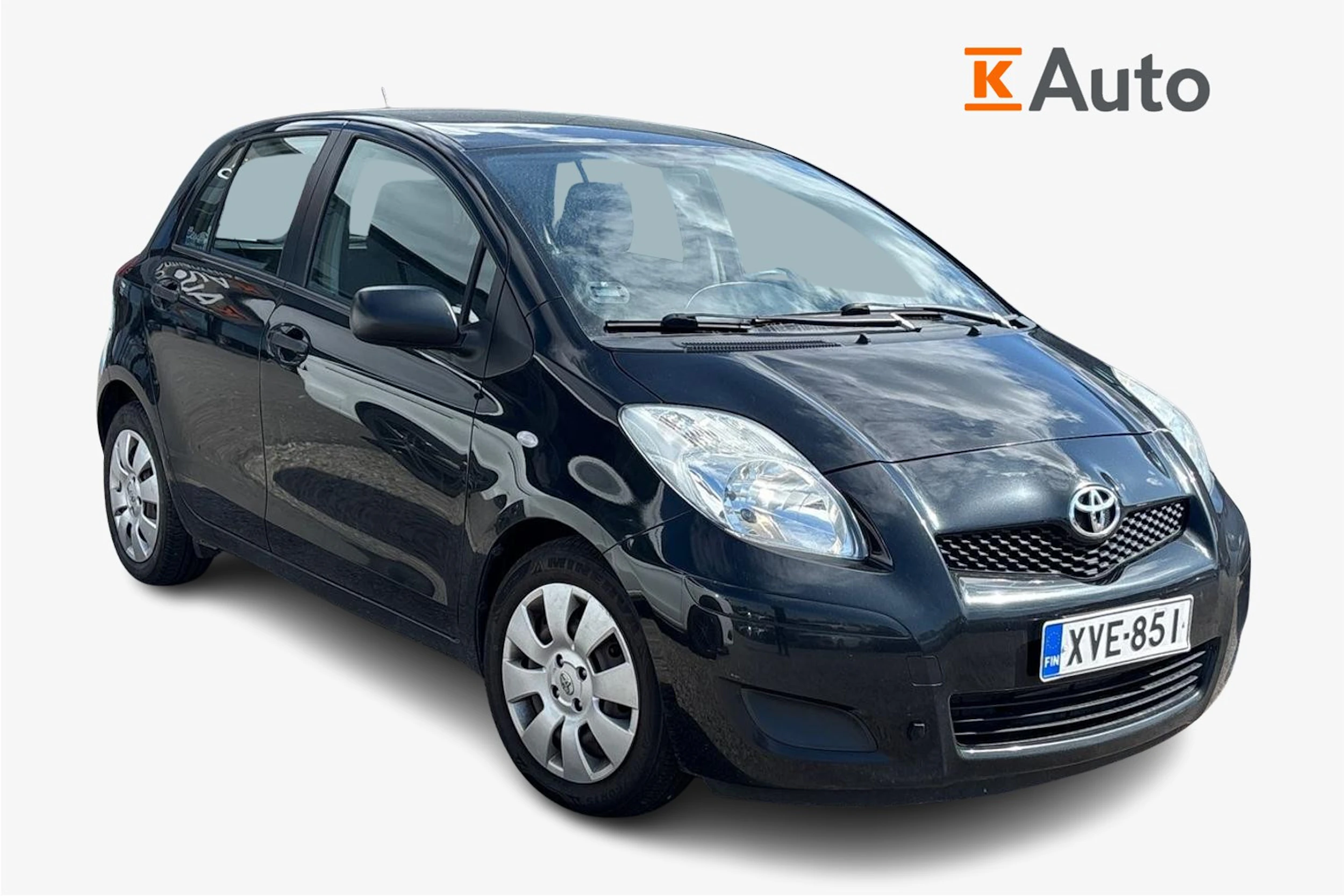musta Toyota Yaris 2010 kuva 1.