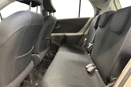 Hopea Toyota Yaris 2010 kuva 9.
