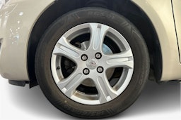 Hopea Toyota Yaris 2010 kuva 10.