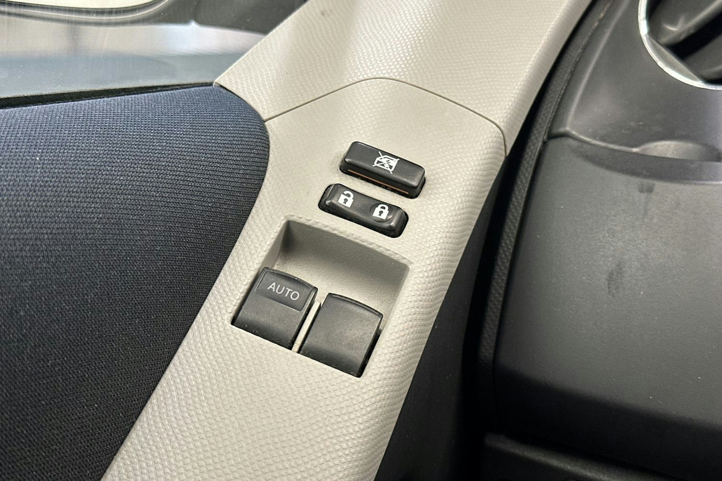 Hopea Toyota Yaris 2010 kuva 16.