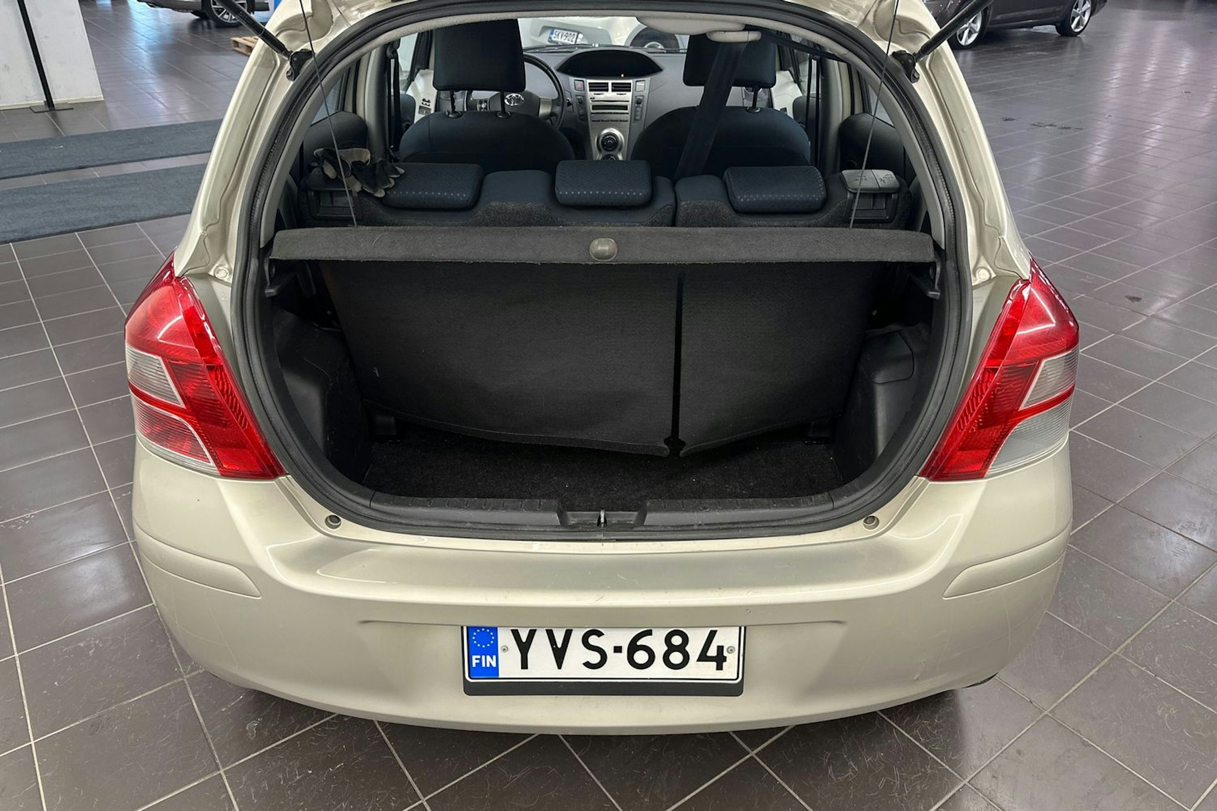 Hopea Toyota Yaris 2010 kuva 20.