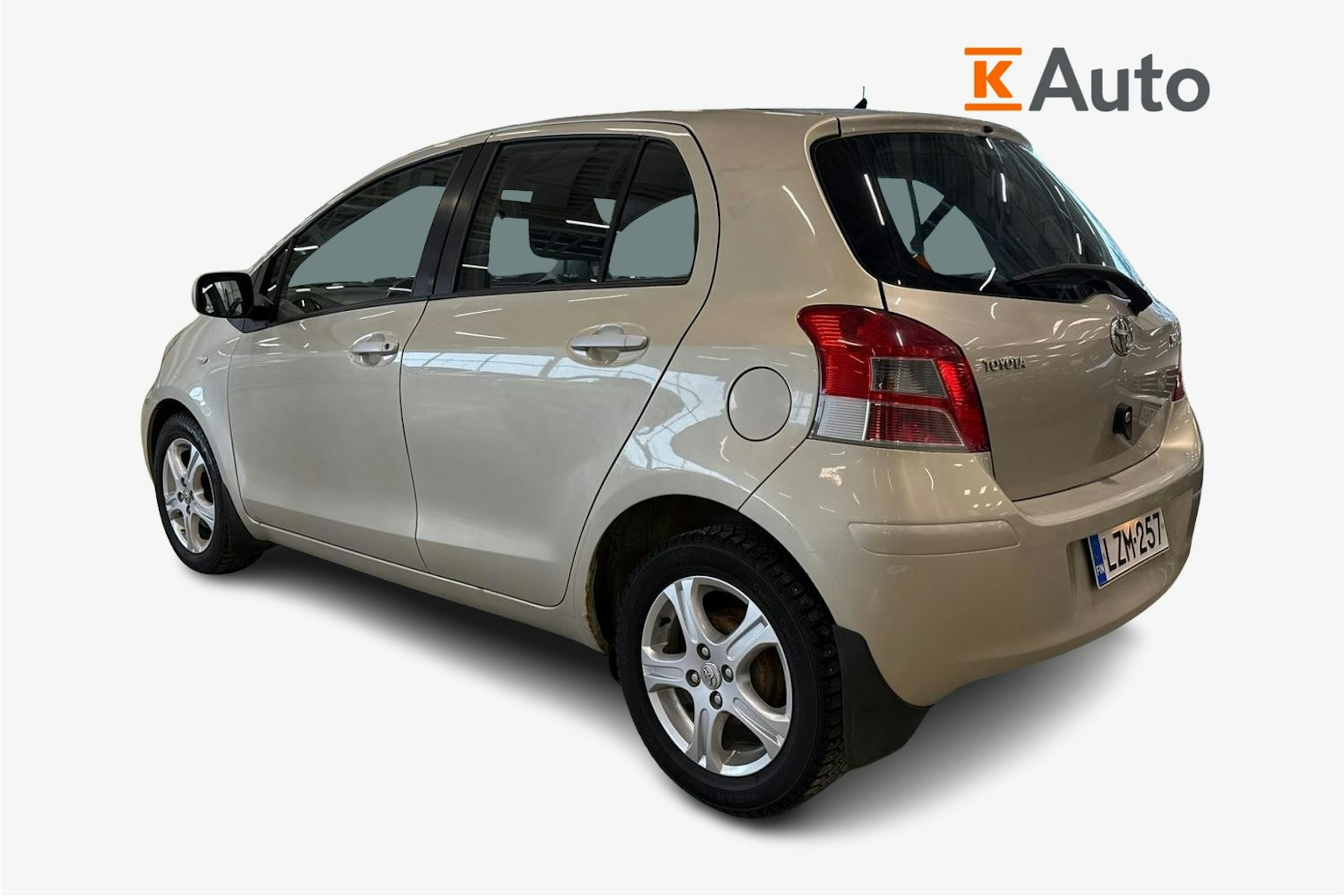hopea Toyota Yaris 2011 kuva 2.
