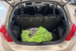 hopea Toyota Yaris 2011 kuva 14.