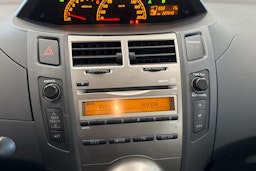 hopea Toyota Yaris 2011 kuva 19.