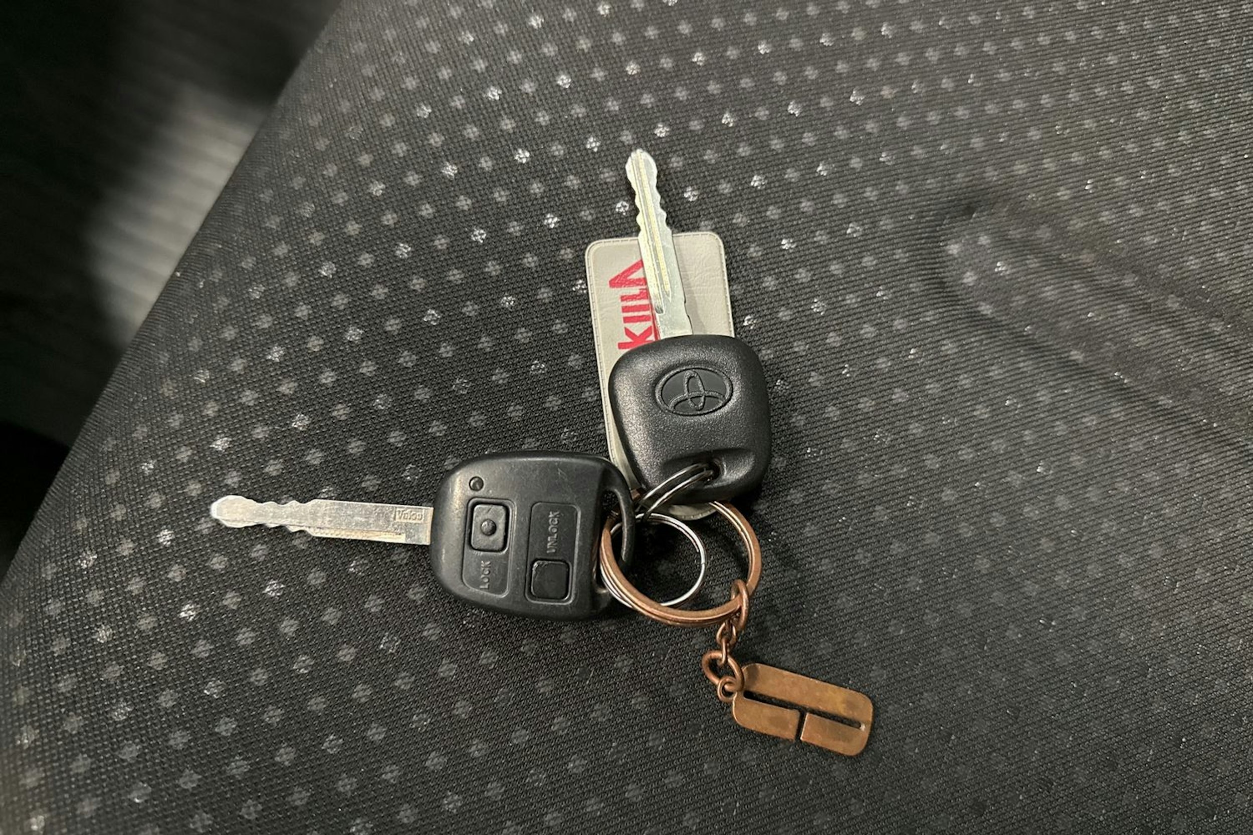 hopea Toyota Yaris 2011 kuva 23.