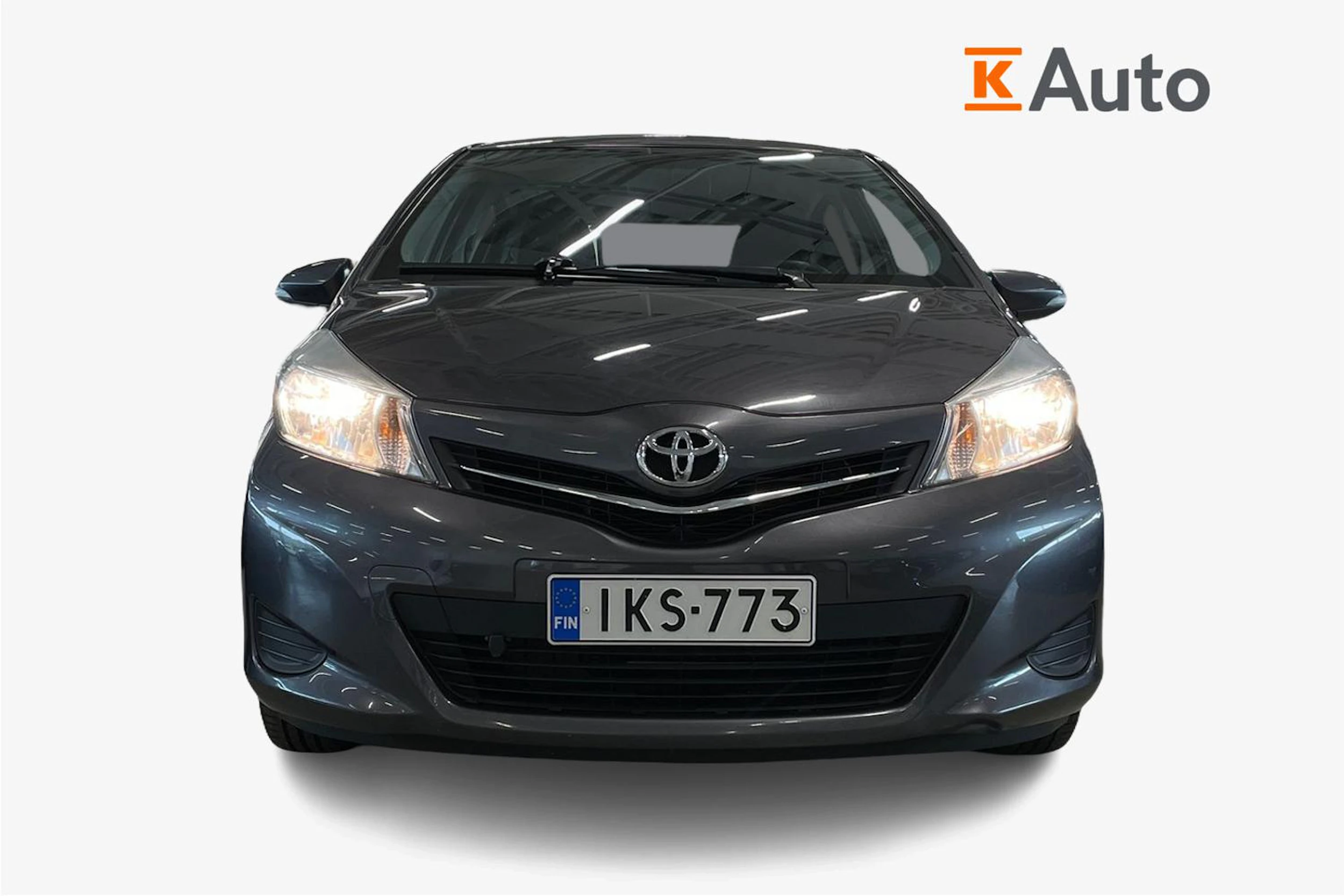 harmaa Toyota Yaris 2012 kuva 4.