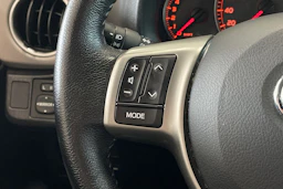 harmaa Toyota Yaris 2012 kuva 15.