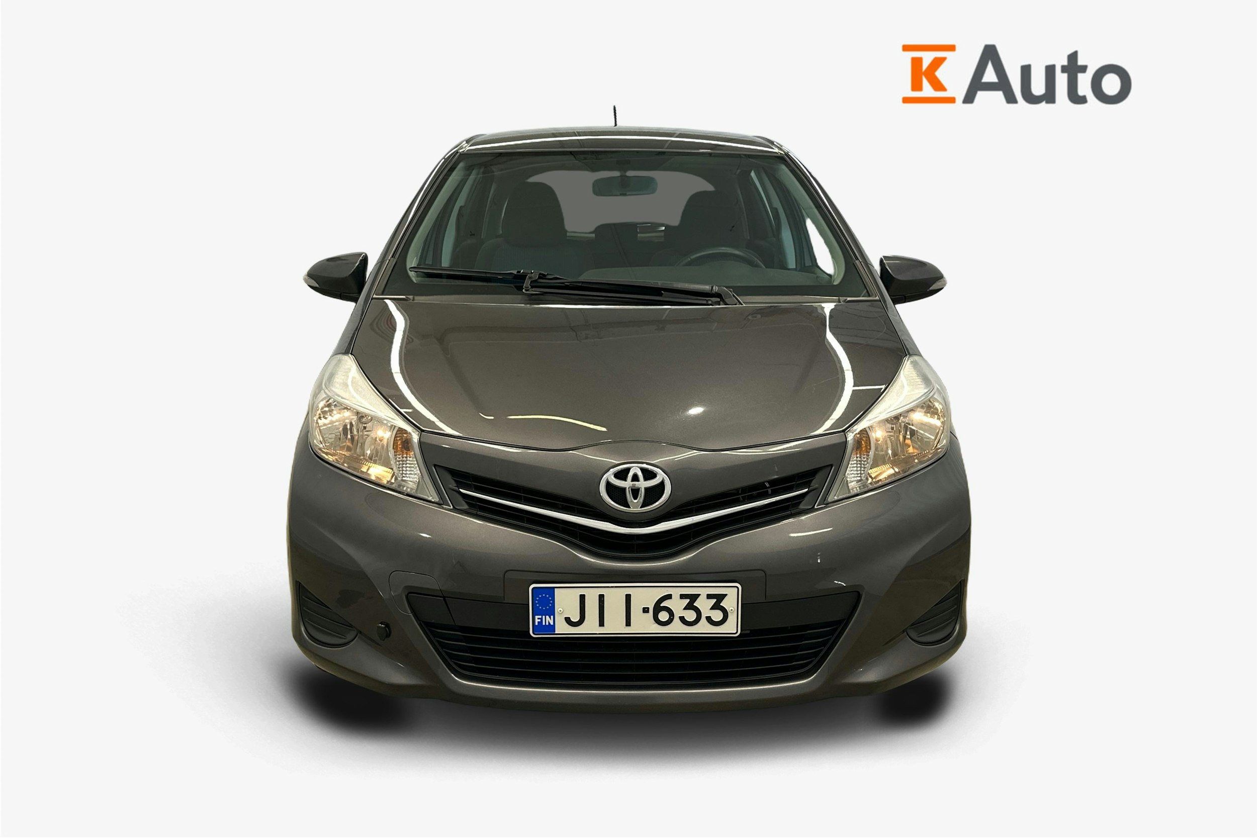 harmaa Toyota Yaris 2012 kuva 5.