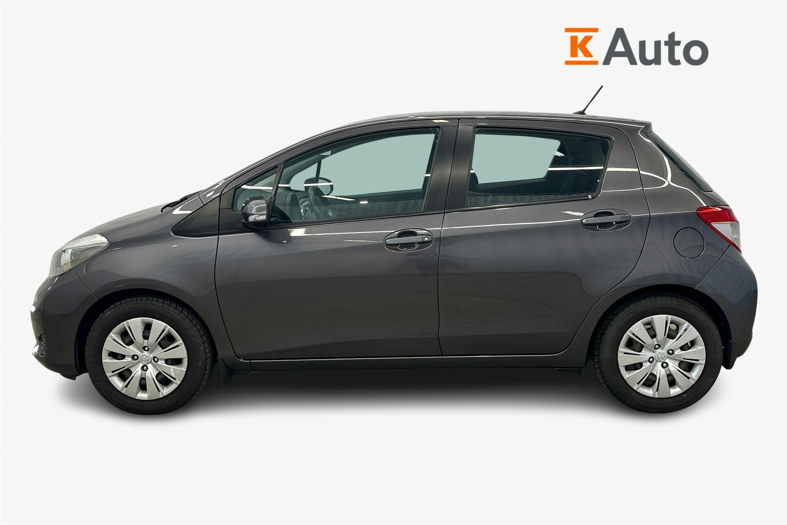 harmaa Toyota Yaris 2012 kuva 6.