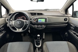 harmaa Toyota Yaris 2012 kuva 9.