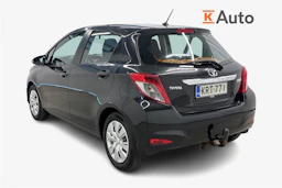 musta Toyota Yaris 2012 kuva 2.