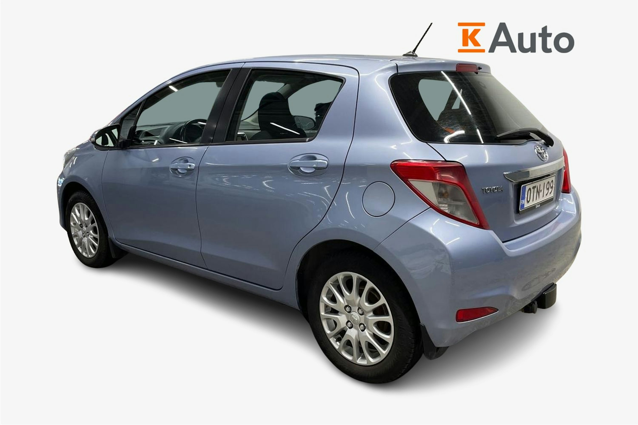 Sininen Toyota Yaris 2012 kuva 2.