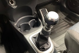Sininen Toyota Yaris 2012 kuva 18.