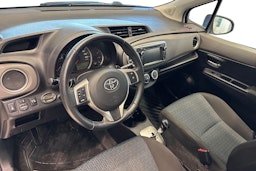 valkoinen Toyota Yaris 2012 kuva 7.