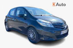 musta Toyota Yaris 2013 kuva 1.