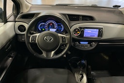 met. harmaa Toyota Yaris 2013 kuva 7.