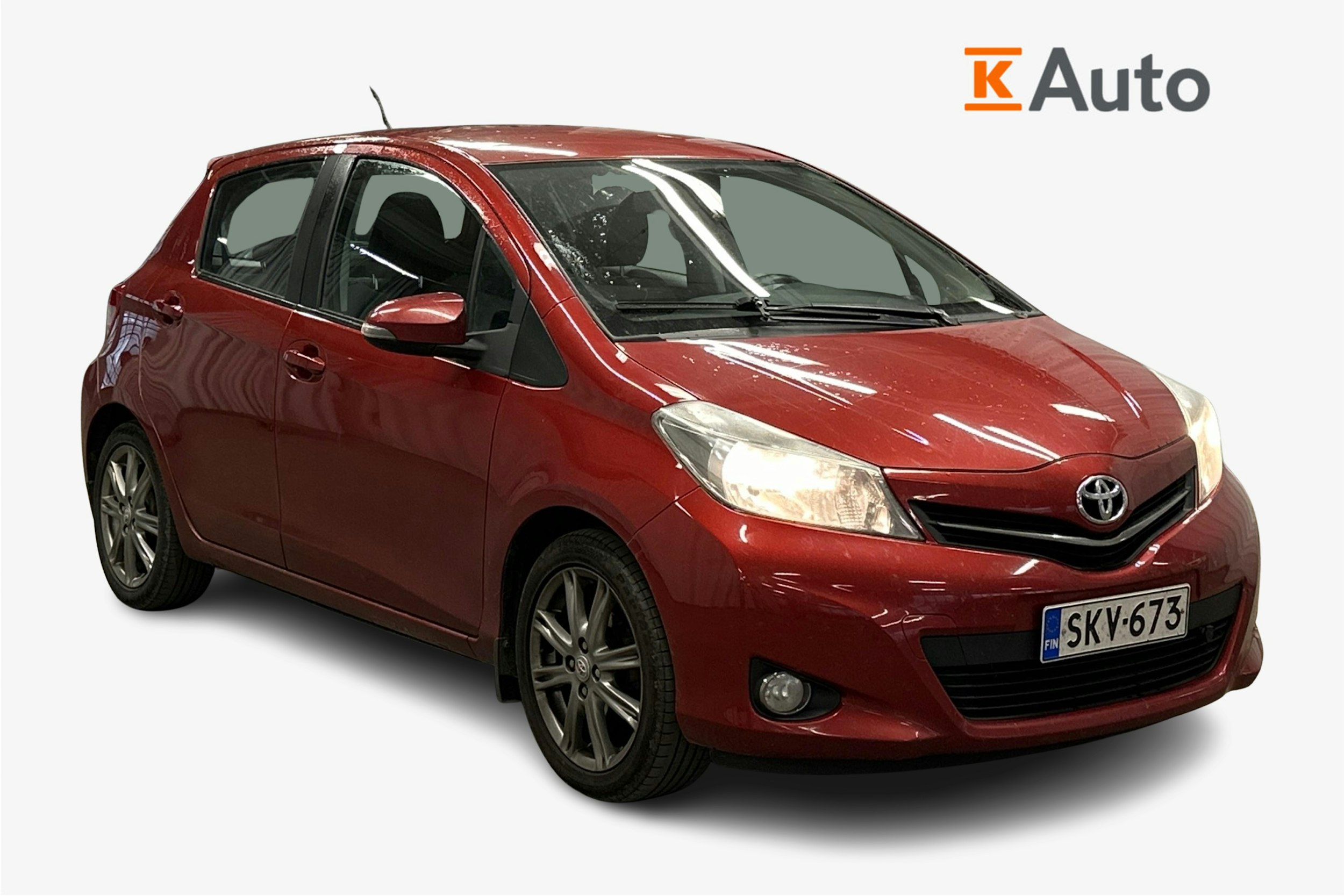 punainen Toyota Yaris 2013 kuva 1.