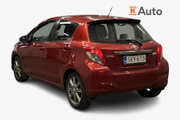 punainen Toyota Yaris 2013 kuva 2.