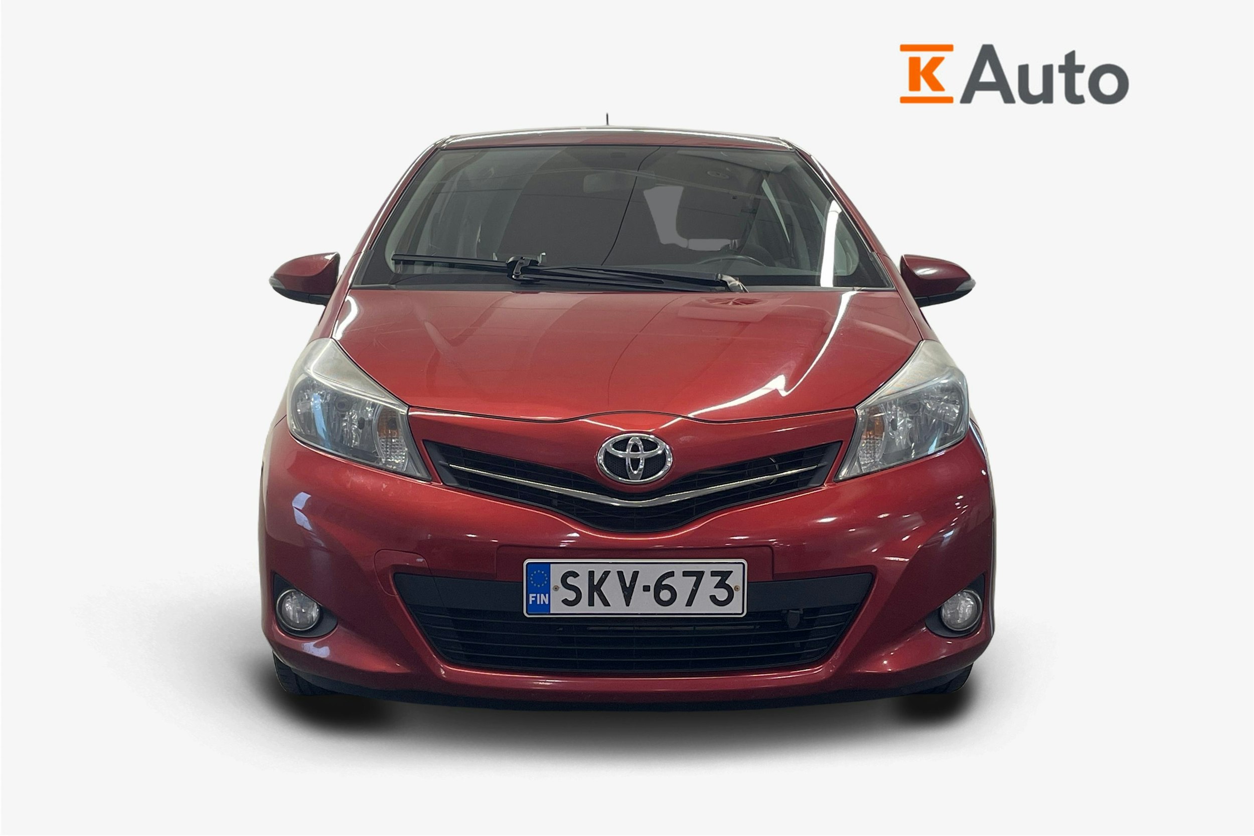 punainen Toyota Yaris 2013 kuva 5.