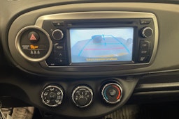 punainen Toyota Yaris 2013 kuva 17.