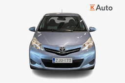 Sininen Toyota Yaris 2013 kuva 4.